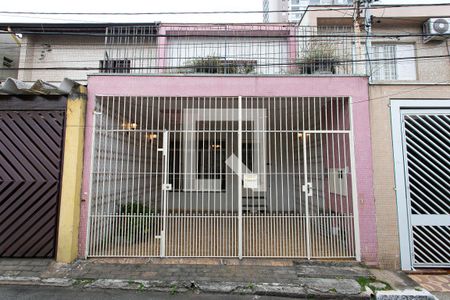 Casa à venda com 140m², 2 quartos e 2 vagasFachada