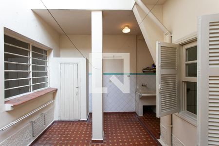 Casa à venda com 140m², 2 quartos e 2 vagasQuintal e Área de Serviço