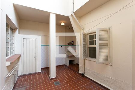 Casa à venda com 140m², 2 quartos e 2 vagasQuintal e Área de Serviço