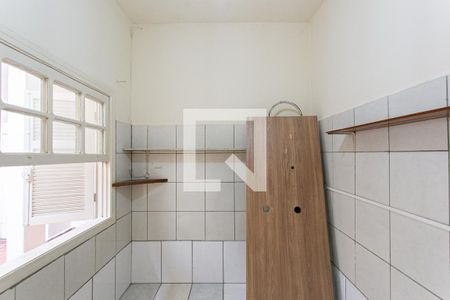 Casa à venda com 140m², 2 quartos e 2 vagasQuarto de Serviço