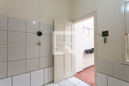 Casa à venda com 140m², 2 quartos e 2 vagasQuarto de Serviço