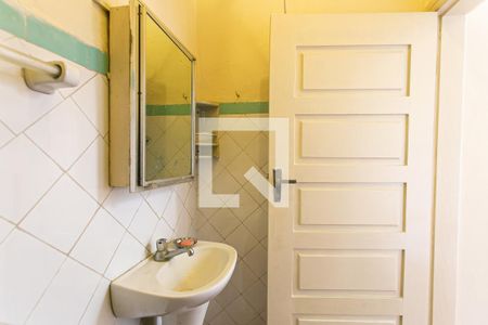 Casa à venda com 140m², 2 quartos e 2 vagasBanheiro de Serviço