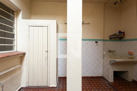 Casa à venda com 140m², 2 quartos e 2 vagasQuintal e Área de Serviço