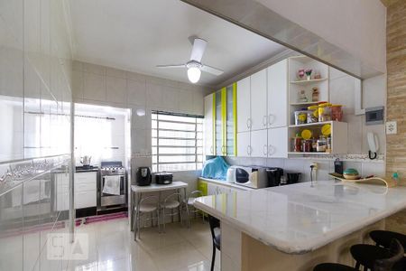 Apartamento à venda com 65m², 2 quartos e 1 vagaSala de jantar