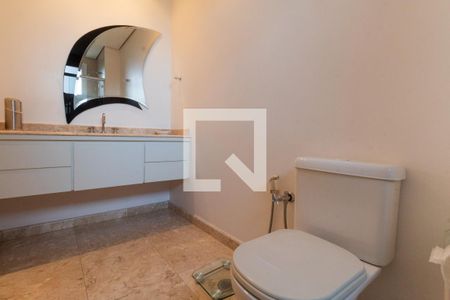 Apartamento à venda com 308m², 5 quartos e 5 vagasSuíte 3 - banheiro