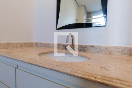 Apartamento à venda com 308m², 5 quartos e 5 vagasSuíte 2 - banheiro