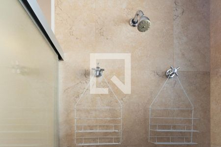 Apartamento à venda com 308m², 5 quartos e 5 vagasSuíte 4 - banheiro