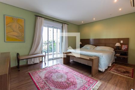 Apartamento à venda com 308m², 5 quartos e 5 vagasSuíte 1