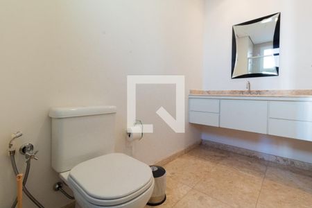 Apartamento à venda com 308m², 5 quartos e 5 vagasSuíte 2 - banheiro