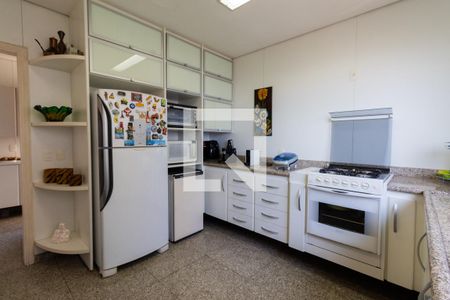 Apartamento à venda com 308m², 5 quartos e 5 vagasCozinha