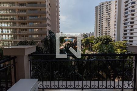 Apartamento à venda com 308m², 5 quartos e 5 vagasSuíte 1 - varanda