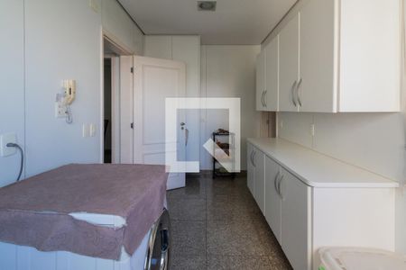 Apartamento à venda com 308m², 5 quartos e 5 vagasÁrea de serviço