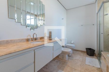 Apartamento à venda com 308m², 5 quartos e 5 vagasSuíte 1 - banheiro 2