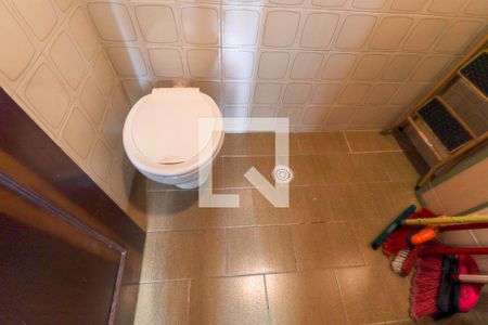 Apartamento para alugar com 206m², 3 quartos e 2 vagas Apartamento para alugar com 206m², 3 quartos e 2 vagasBanheiro de serviço