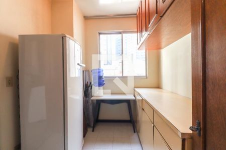 Apartamento para alugar com 206m², 3 quartos e 2 vagas Apartamento para alugar com 206m², 3 quartos e 2 vagasQuarto de Serviço