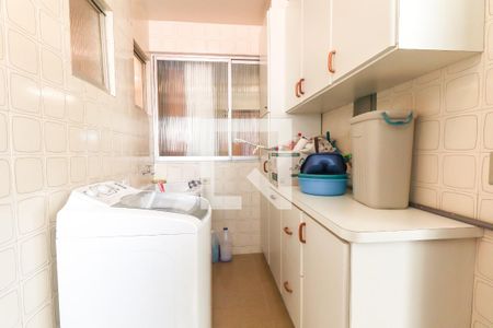Apartamento para alugar com 206m², 3 quartos e 2 vagas Apartamento para alugar com 206m², 3 quartos e 2 vagasÁrea de Serviço