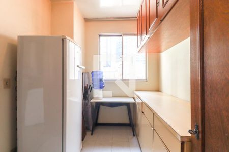 Apartamento para alugar com 206m², 3 quartos e 2 vagas Apartamento para alugar com 206m², 3 quartos e 2 vagasQuarto de Serviço