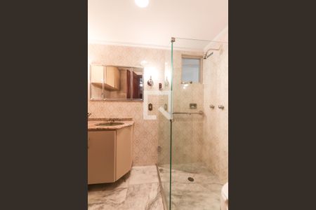 Apartamento para alugar com 206m², 3 quartos e 2 vagas Apartamento para alugar com 206m², 3 quartos e 2 vagasBanheiro da Suíte