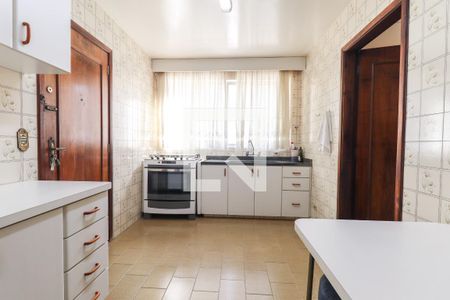 Apartamento para alugar com 206m², 3 quartos e 2 vagas Apartamento para alugar com 206m², 3 quartos e 2 vagasCozinha