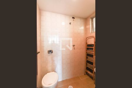 Apartamento para alugar com 206m², 3 quartos e 2 vagas Apartamento para alugar com 206m², 3 quartos e 2 vagasBanheiro de serviço