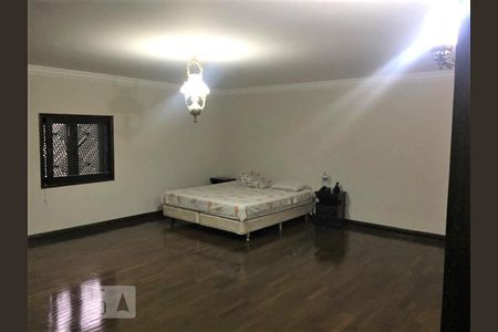 Casa à venda com 600m², 4 quartos e 5 vagasQuarto