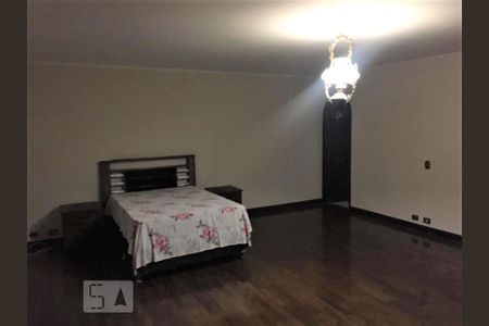 Casa à venda com 600m², 4 quartos e 5 vagasQuarto