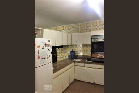 Casa à venda com 600m², 4 quartos e 5 vagasCozinha