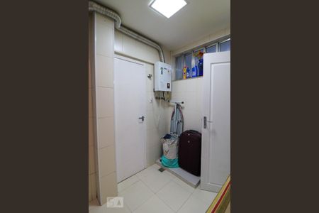 Apartamento à venda com 160m², 3 quartos e 1 vagaÁrea de Serviço