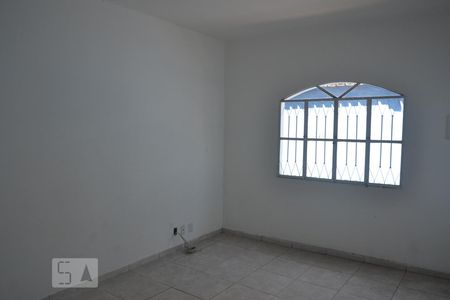 Sala de casa para alugar com 2 quartos, 80m² em Centro, São Gonçalo