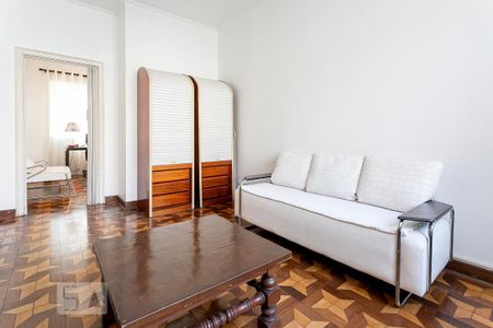 Casa à venda com 451m², 4 quartos e 5 vagasHall Social