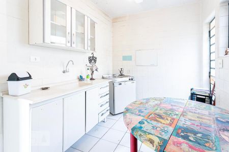 Casa à venda com 451m², 4 quartos e 5 vagasCozinha da Edícula