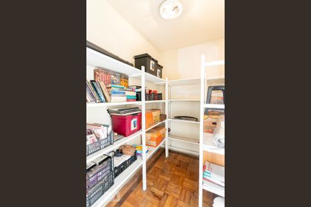 Casa à venda com 451m², 4 quartos e 5 vagasEdícula