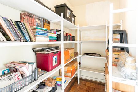 Casa à venda com 451m², 4 quartos e 5 vagasEdícula