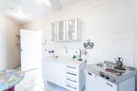 Casa à venda com 451m², 4 quartos e 5 vagasCozinha da Edícula