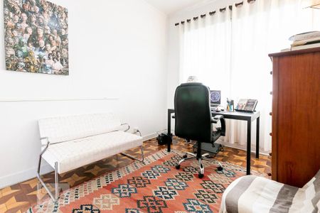 Casa à venda com 451m², 4 quartos e 5 vagasEscritório