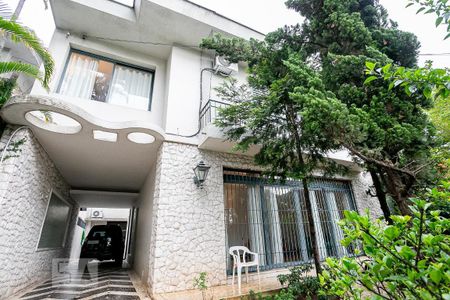Casa à venda com 451m², 4 quartos e 5 vagasFachada