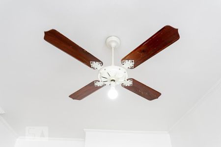 Casa à venda com 451m², 4 quartos e 5 vagasVentilador do Hall Social