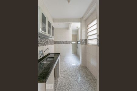Apartamento à venda com 68m², 2 quartos e sem vaga Apartamento à venda com 68m², 2 quartos e sem vagaCozinha