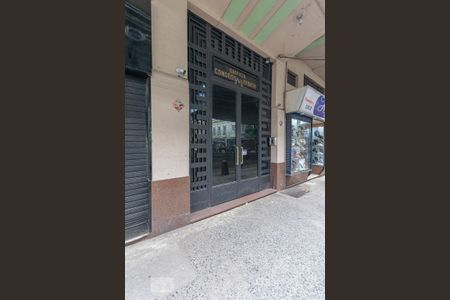 Apartamento à venda com 68m², 2 quartos e sem vaga Apartamento à venda com 68m², 2 quartos e sem vagaFachada