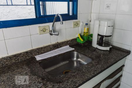 Casa à venda com 250m², 6 quartos e 11 vagasCasa 2 Cozinha Pia