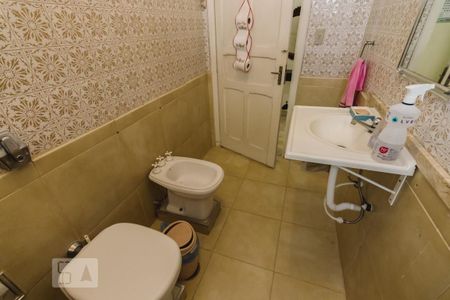 Casa à venda com 250m², 6 quartos e 11 vagasBanheiro 1