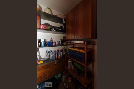 dispensa de casa à venda com 3 quartos, 129m² em Jardim Piqueroby, São Paulo