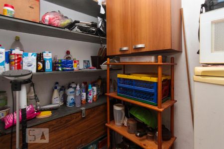 dispensa de casa à venda com 3 quartos, 129m² em Jardim Piqueroby, São Paulo