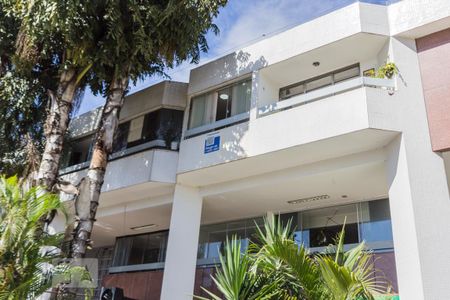 Apartamento à venda com 37m², 1 quarto e sem vaga Apartamento à venda com 37m², 1 quarto e sem vagaFachada