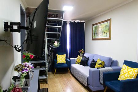 Sala de apartamento para alugar com 4 quartos, 116m² em Vila Carmosina, São Paulo