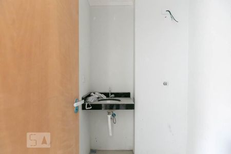 Apartamento à venda com 36m², 2 quartos e sem vaga Apartamento à venda com 36m², 2 quartos e sem vagaBanheiro