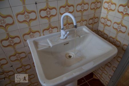 Banheiro - pia de casa para alugar com 2 quartos, 50m² em Jardim Antartica, Ribeirão Preto