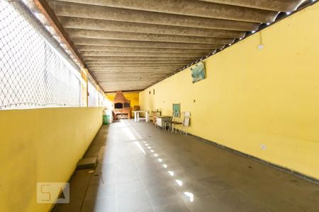 Casa à venda com 330m², 5 quartos e 2 vagasChurrasqueira