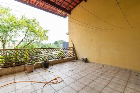 Casa à venda com 330m², 5 quartos e 2 vagasVaranda