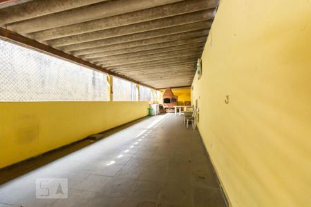Casa à venda com 330m², 5 quartos e 2 vagasChurrasqueira